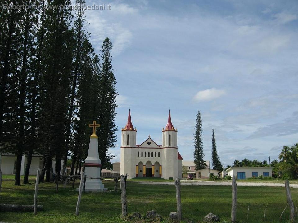 05- chiesa ad Ouvea.JPG